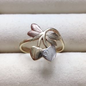 Vintage 10K Gold Diamond Solitaire Cherry Ring